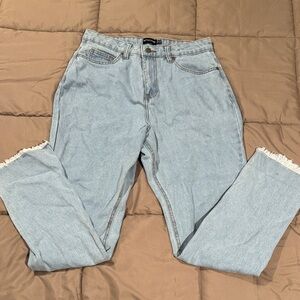 PrettyLittleThing Jeans